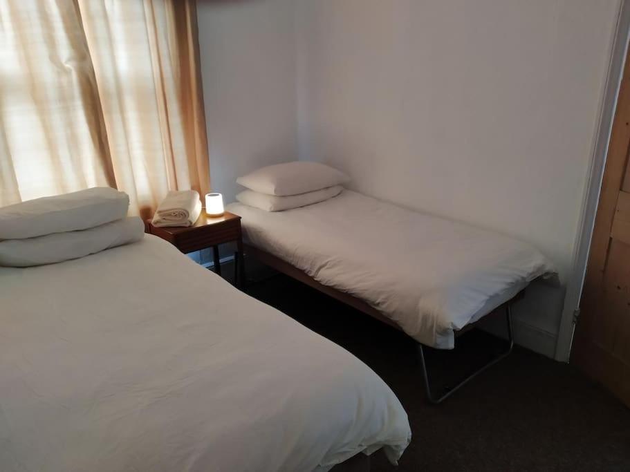 Spacious 2 Bed Maisonette Near Town, That Sleeps 6 Brighton ภายนอก รูปภาพ